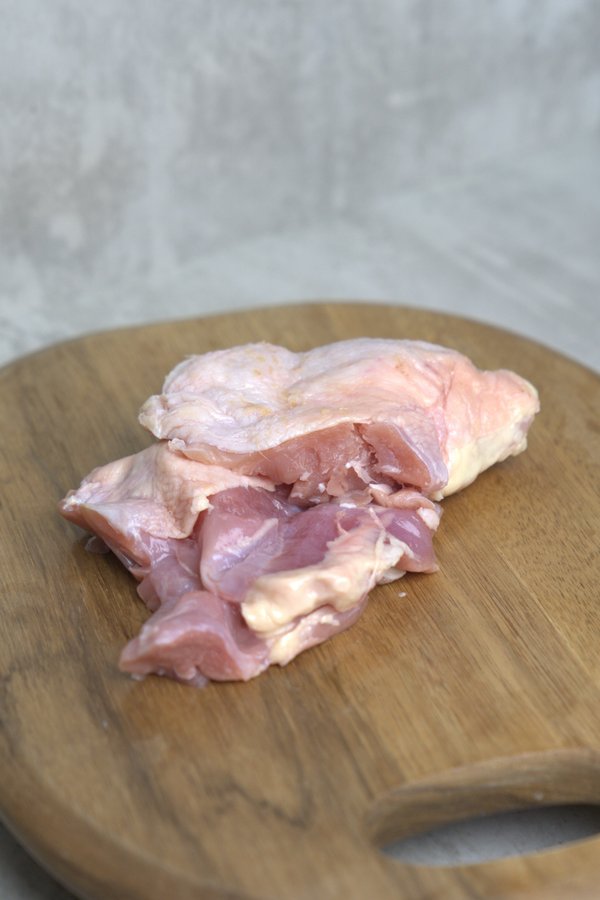 Lacto Boneless Chicken Thigh