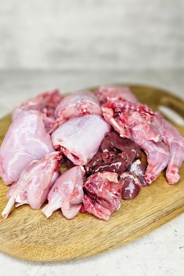 Rabbit (headless, with liver)