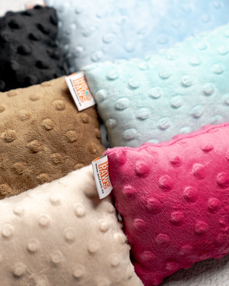 Hi5Paws Classic Pillow